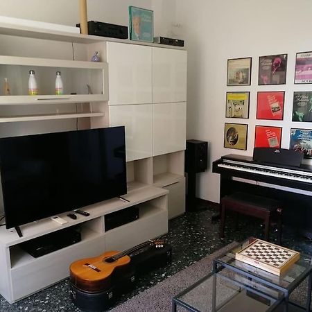 Music & Beach Apartman Savona Kültér fotó